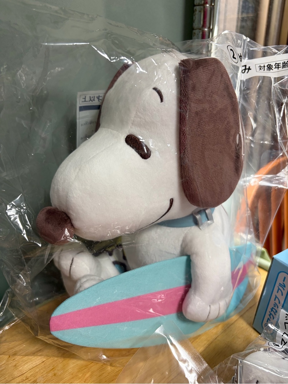 Lawson Japan Exclusive Snoopy Surfboard Snoopy